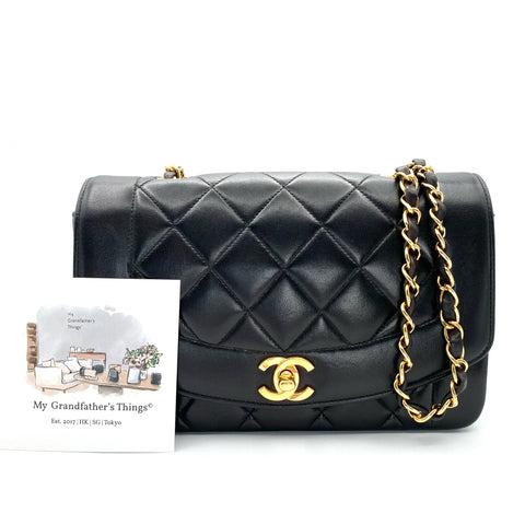 Henrik, 2 series small black lambskin diana with seal only