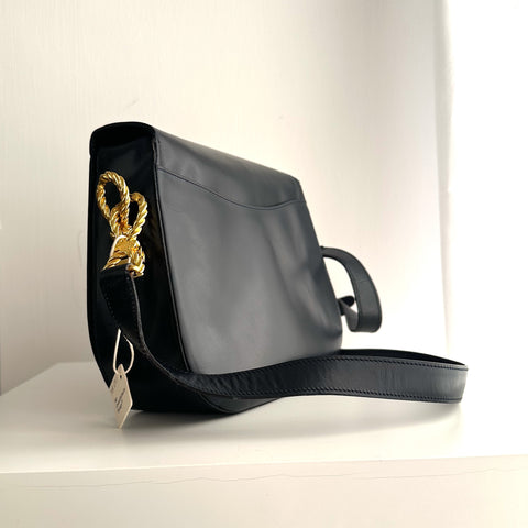 CEL13 Celine navy box shoulder bag