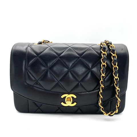 Elora, 2 series small black lambskin diana with seal only